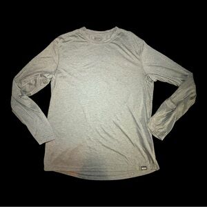 Patagonia Capilene cool trail Heather Gray Long Sleeve Tee Sz M